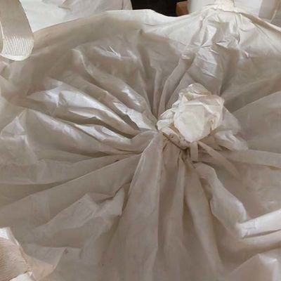 FeCl3 塩化第二鉄 非常に溶解性の高い濃い茶色から黒色の固体粉末