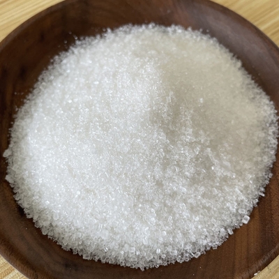 優れた窒素肥料として使用される硫酸アモニウム (NH4) 2SO4
