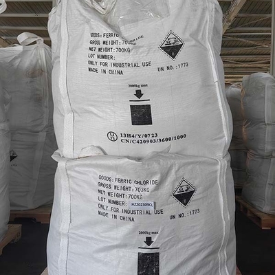 70 KG/BAG 鉄塩化 96% Min FeCL3 固体 ISO 45001 7705-08-0