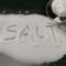 白いCrstal 231-598-3 NaCLの粉の塩化ナトリウムの塩