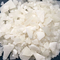 白い薄片は産業試薬の自由なアルミニウム硫酸塩にアイロンをかける