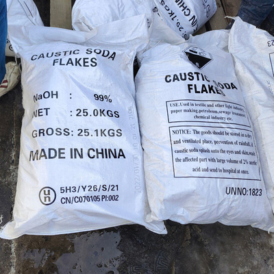 NaOH 酸性ソーダ 塩化塩素 無機化合物 強い腐食性 25 KG / BAG